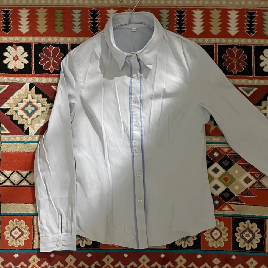 پیرهن آبی راه راه