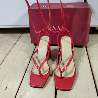 صندل برند بال