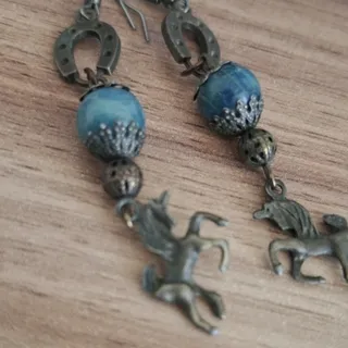 گوشواره‌های نعل اسبی