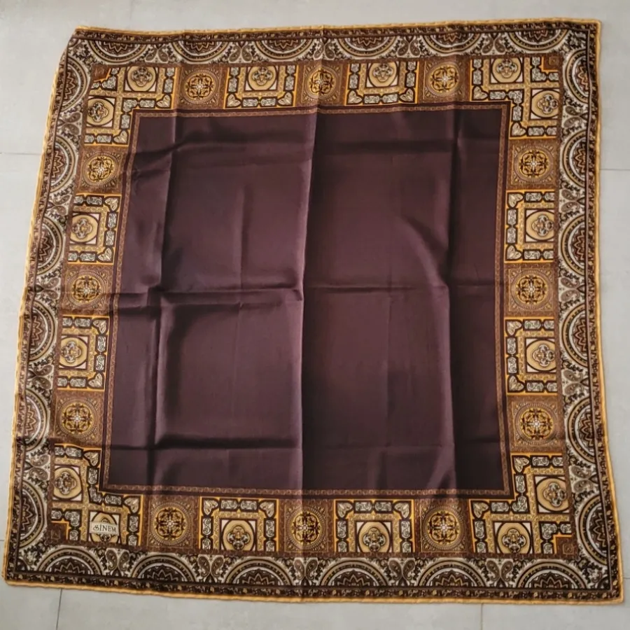 روسری ساتن دور دوخت