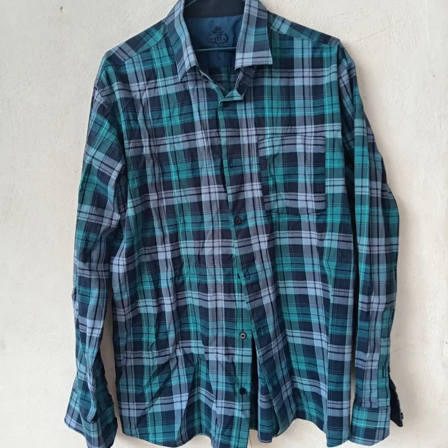 پیراهن مردانه