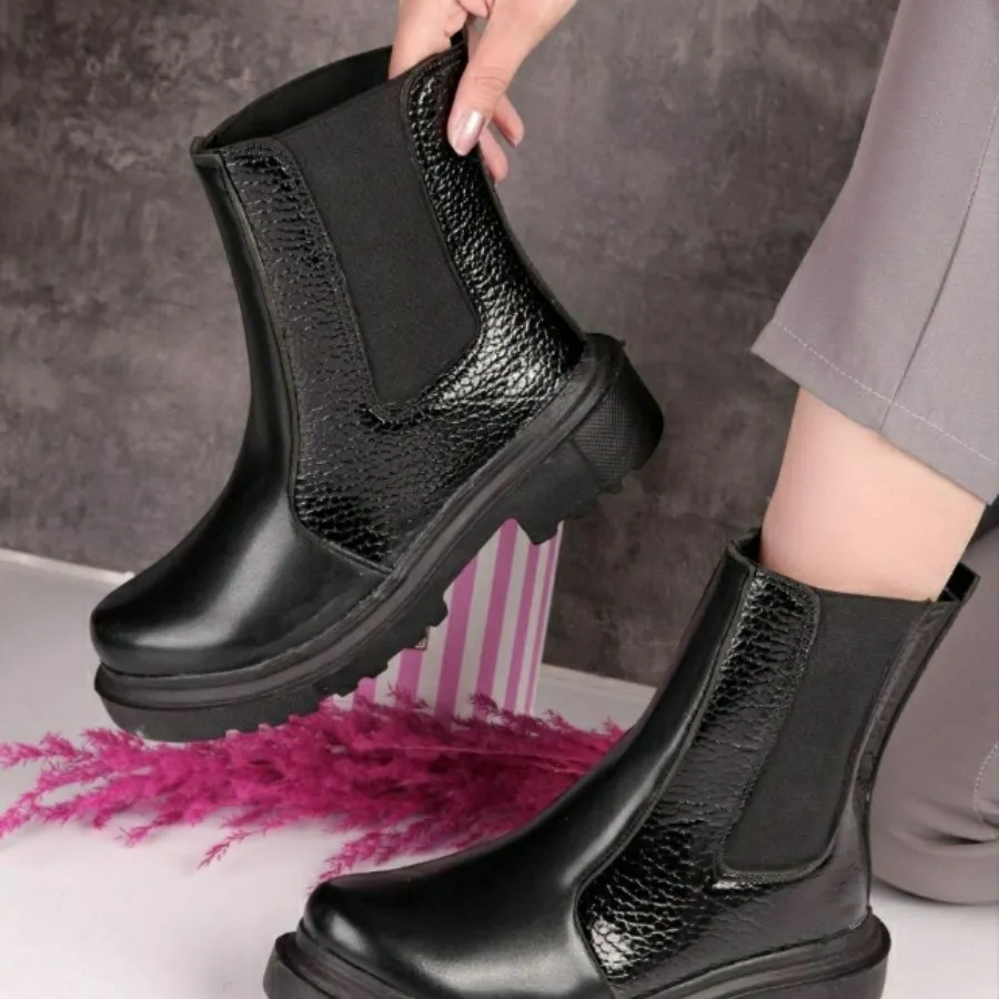 نیمبوت و بوت زنانه