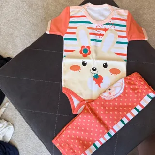 سه دگمه بادی و شلوار