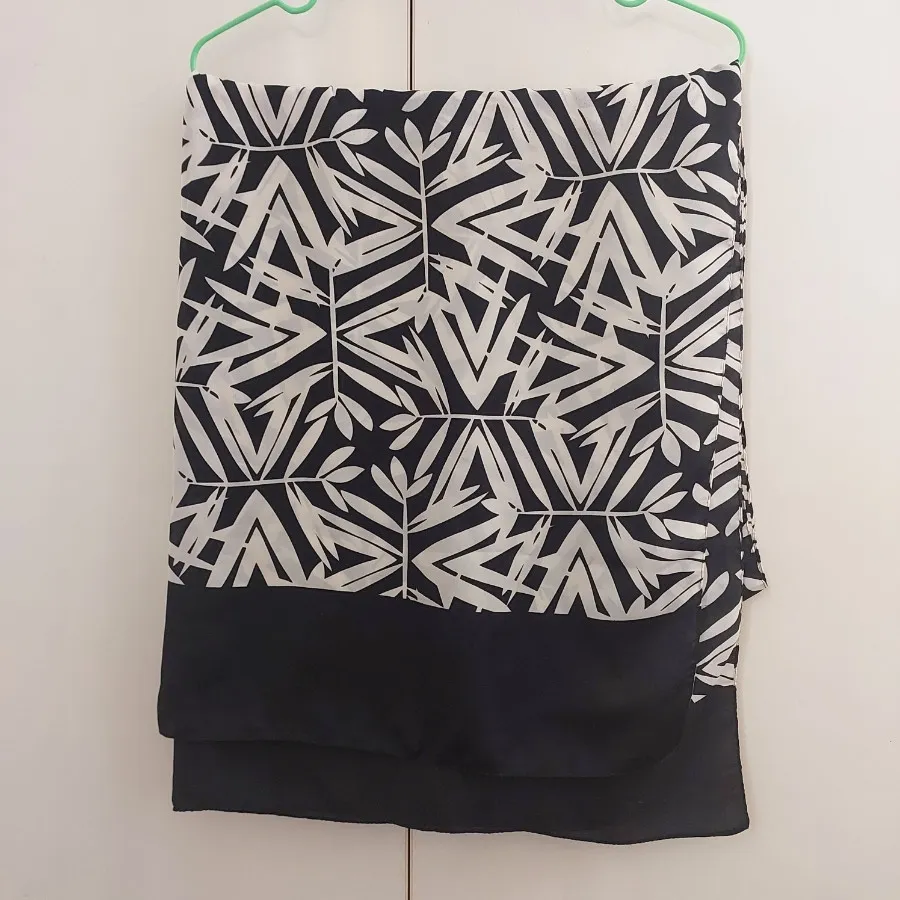 شال مجلسی سیاه سفیدابریشم