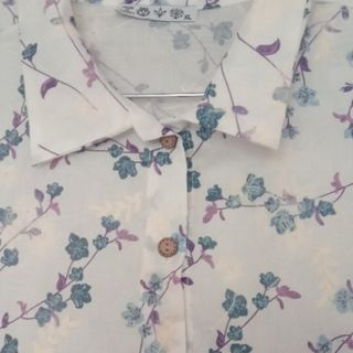 بلوز دگمه دار زنانه