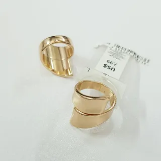 انگشتر طلایی مجلسی درشت