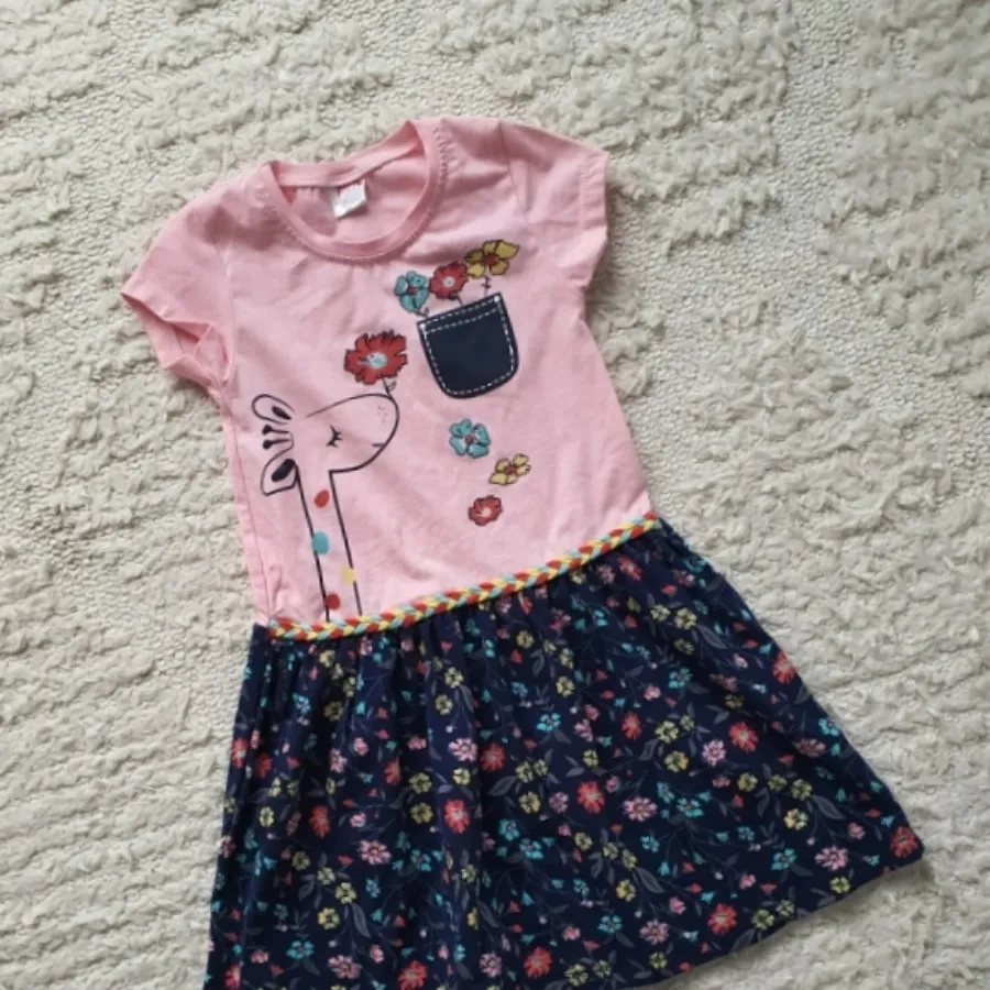 پیراهن دخترونه