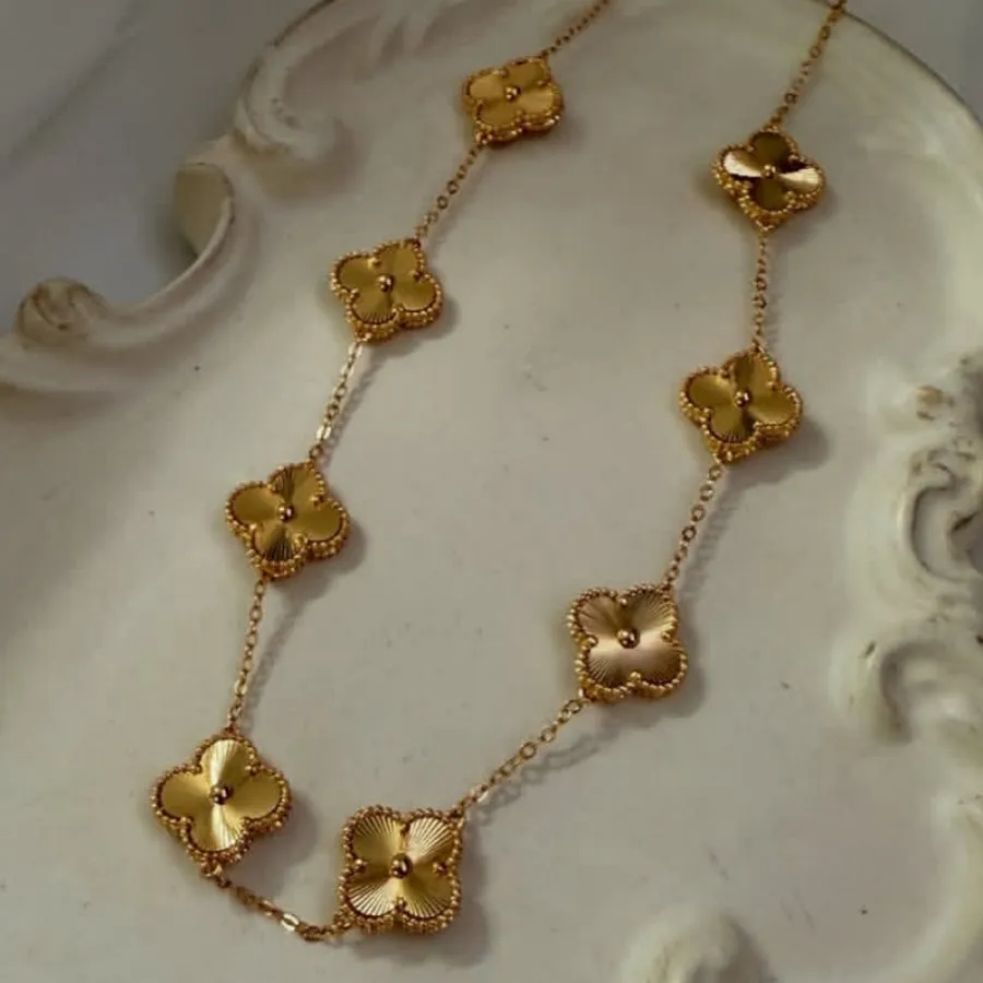 گردنبند ونکلیف