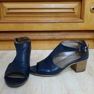 کفش نوین چرم