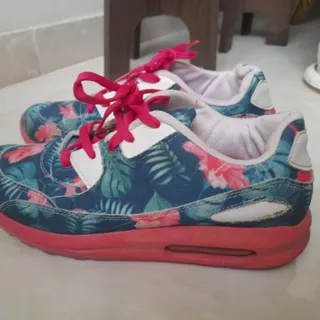 کفش کتونی اسپورت دفاکتو