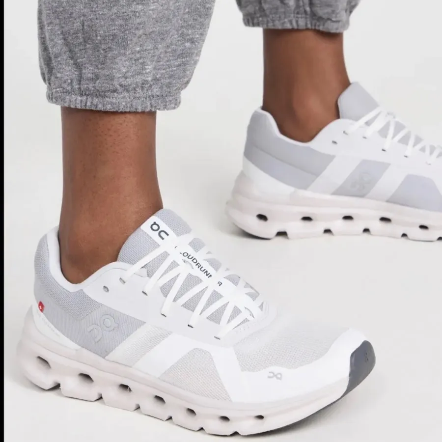 کفش رانر برند ON