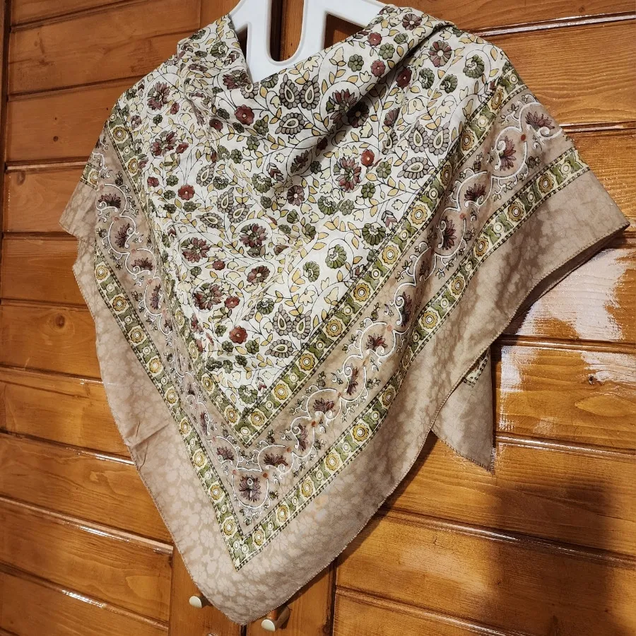 روسری نخی خارجی