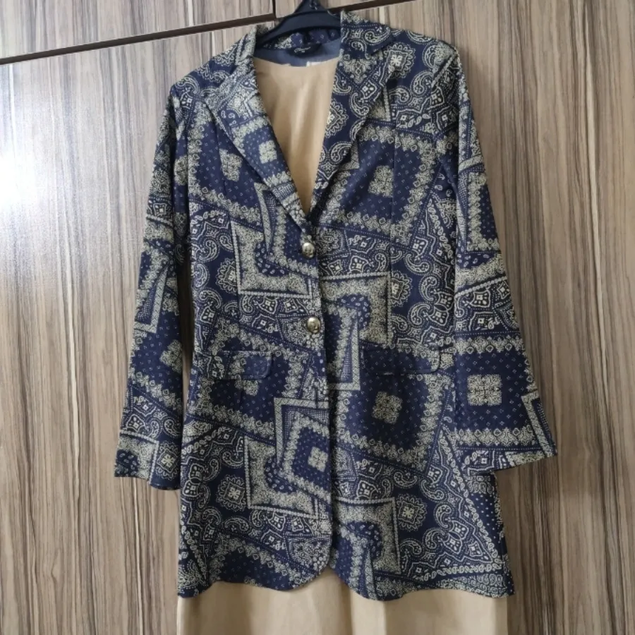 کت و سارافون