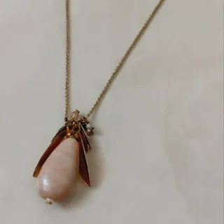 گردنبند رو مانتویی