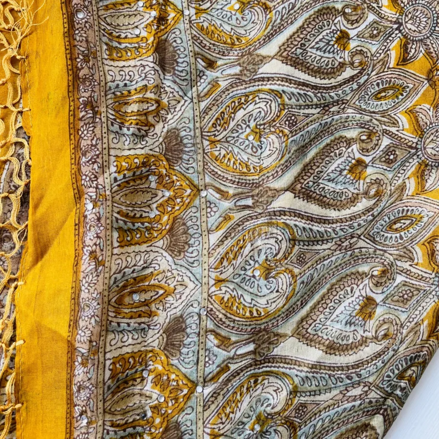 روسری ابریشمی