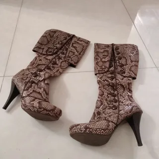 بوت بلند پوست ماری