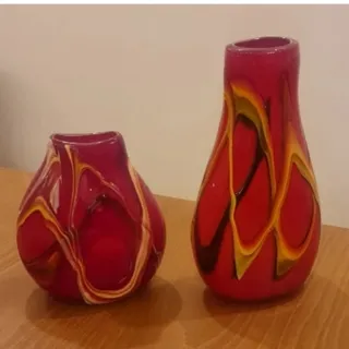 یک جفت گدان شیشه‌ای