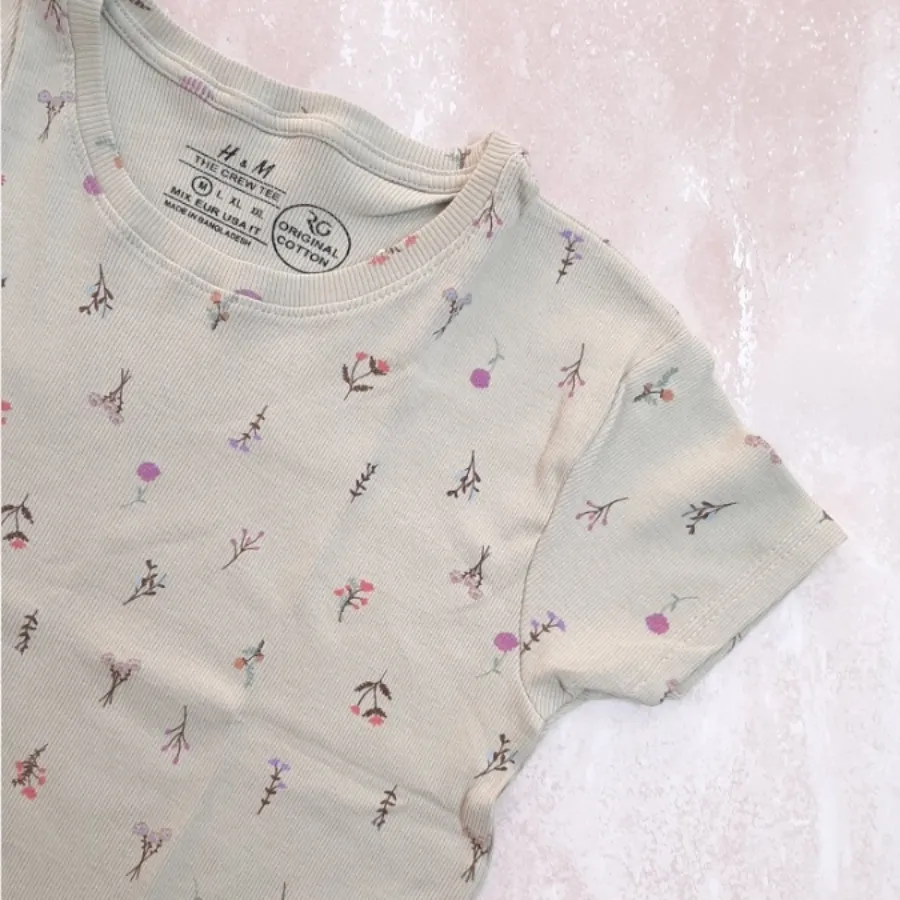 تیشرت کبریتی گلدار