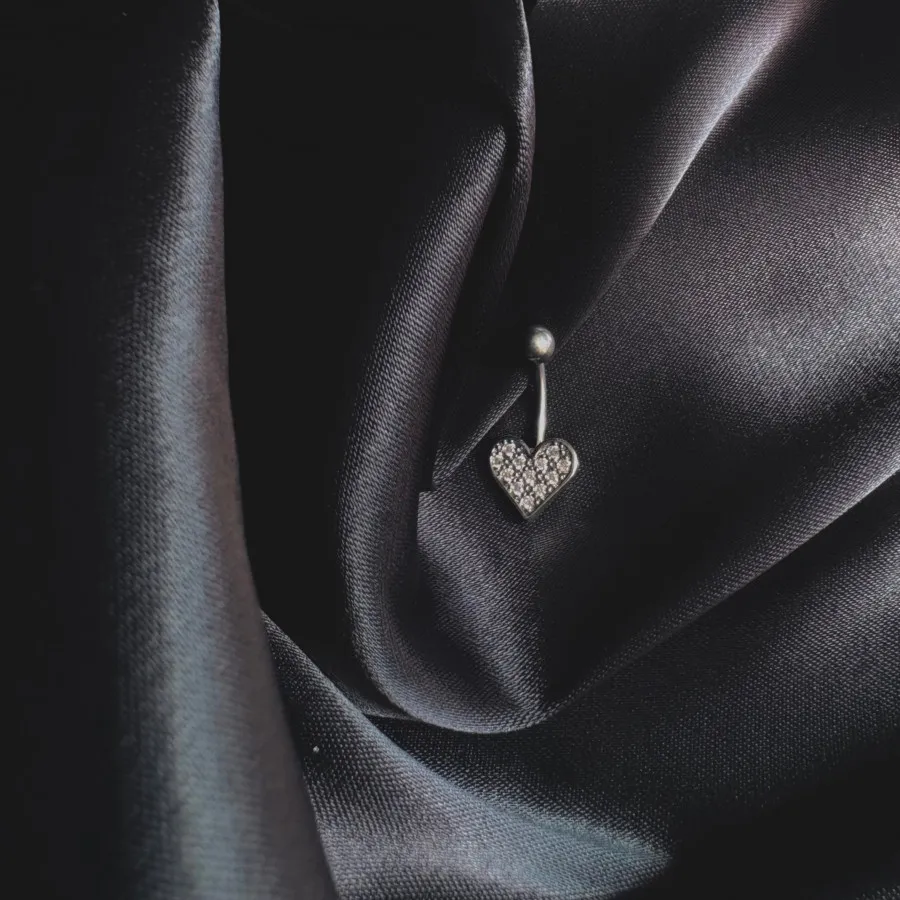 پیرسینگ ناف