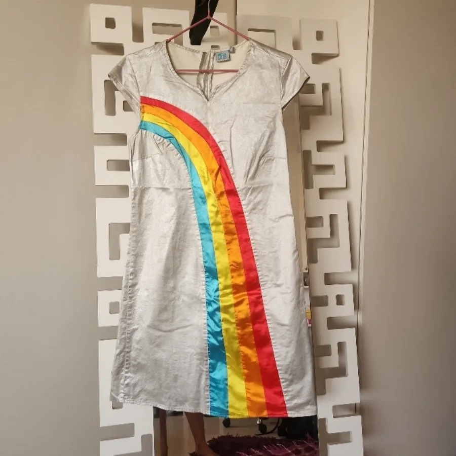 پیراهن رنگین کمونی