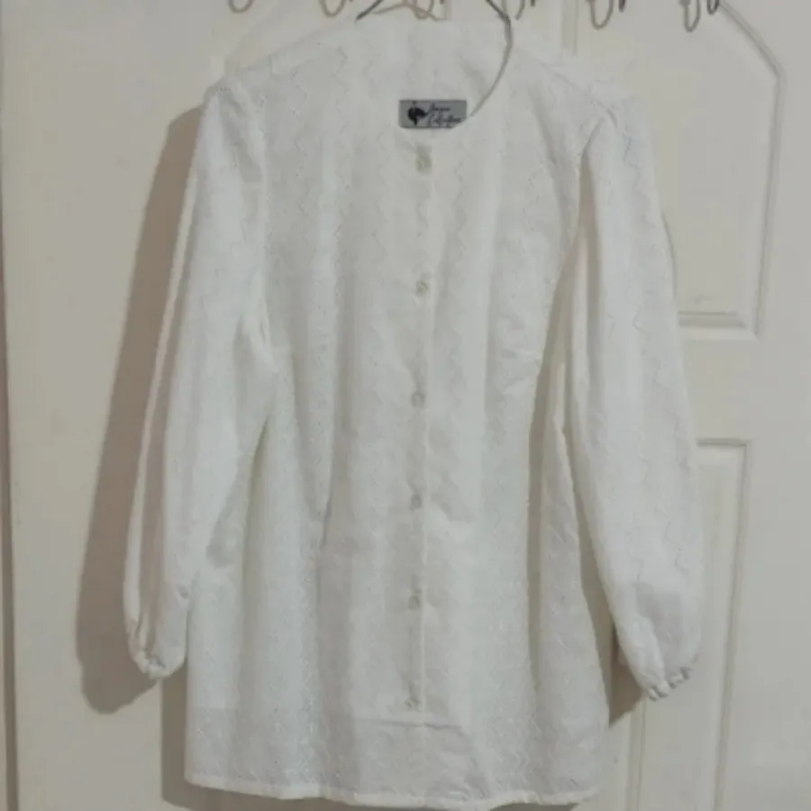 شومیز سفید نخی