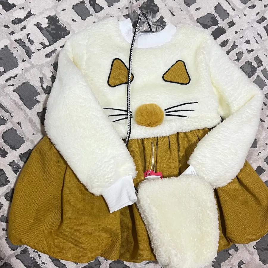 پیراهن دخترانه