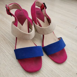 کفش پاشنه دار تابستانی