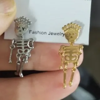 گوشواره متحرک اسکلت خاص