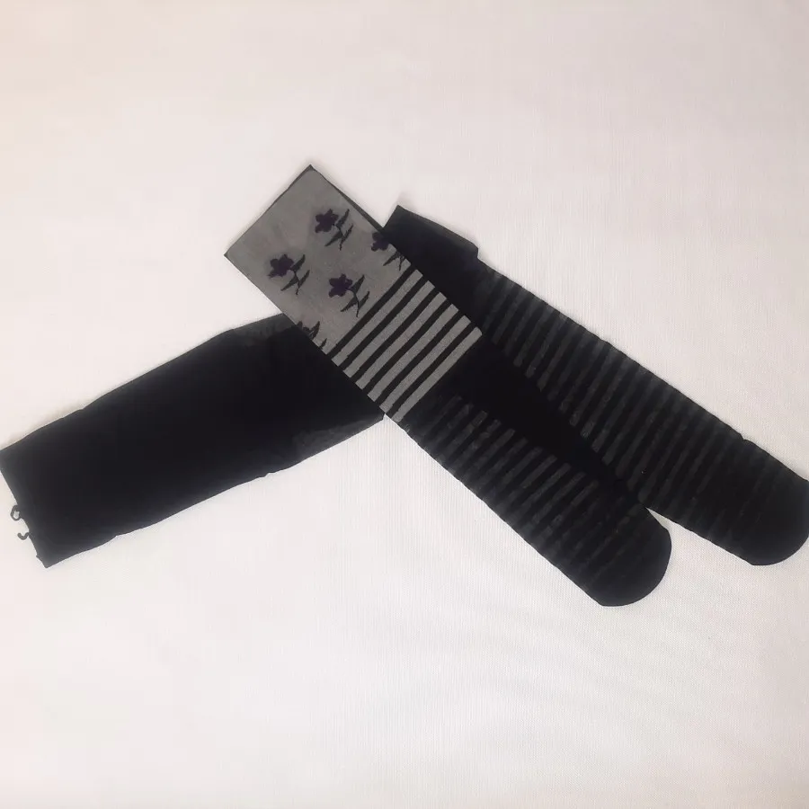 جوراب شلواری نازک گلدار