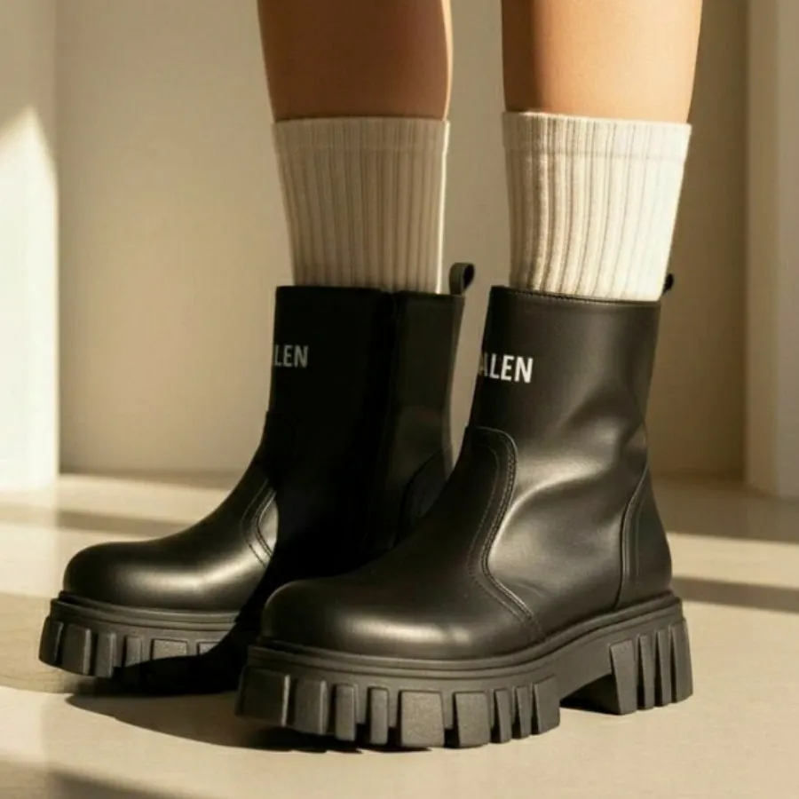 نیمبوت زنانه و دخترانه