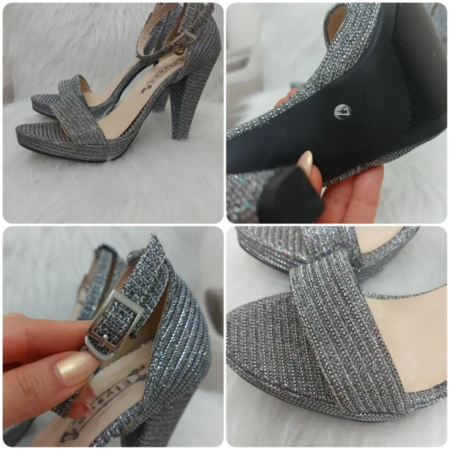 کفش پاشنه بلند نقرهای