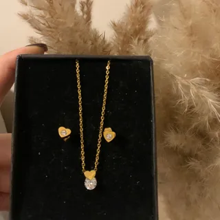 گردنبند و گوشواره