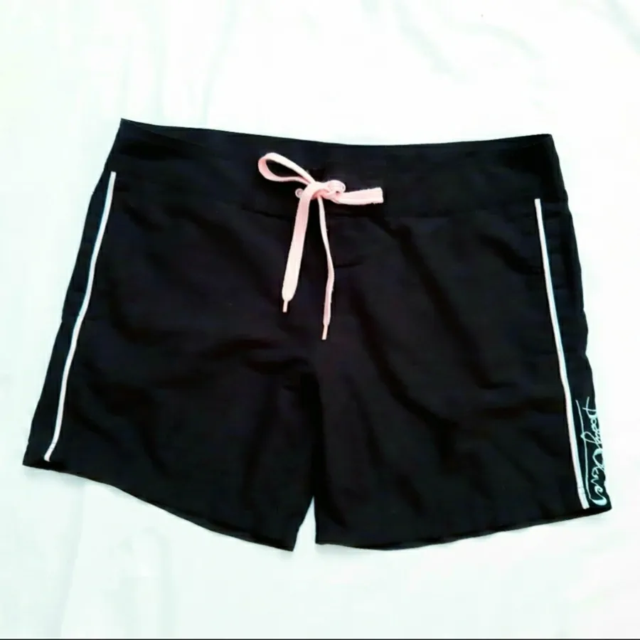 شلوارک زنانه