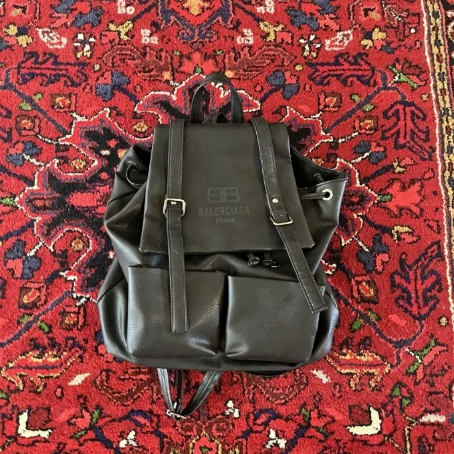 کوله پشتی چرم balanciega