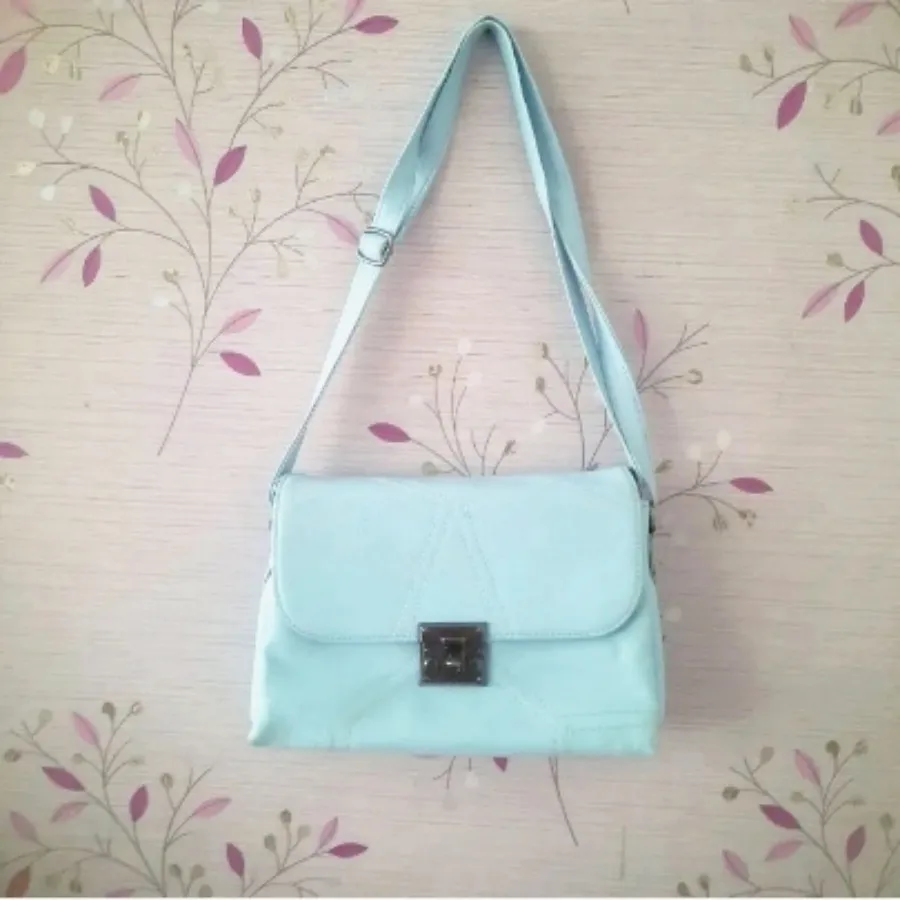 کیف آبی روشن نو