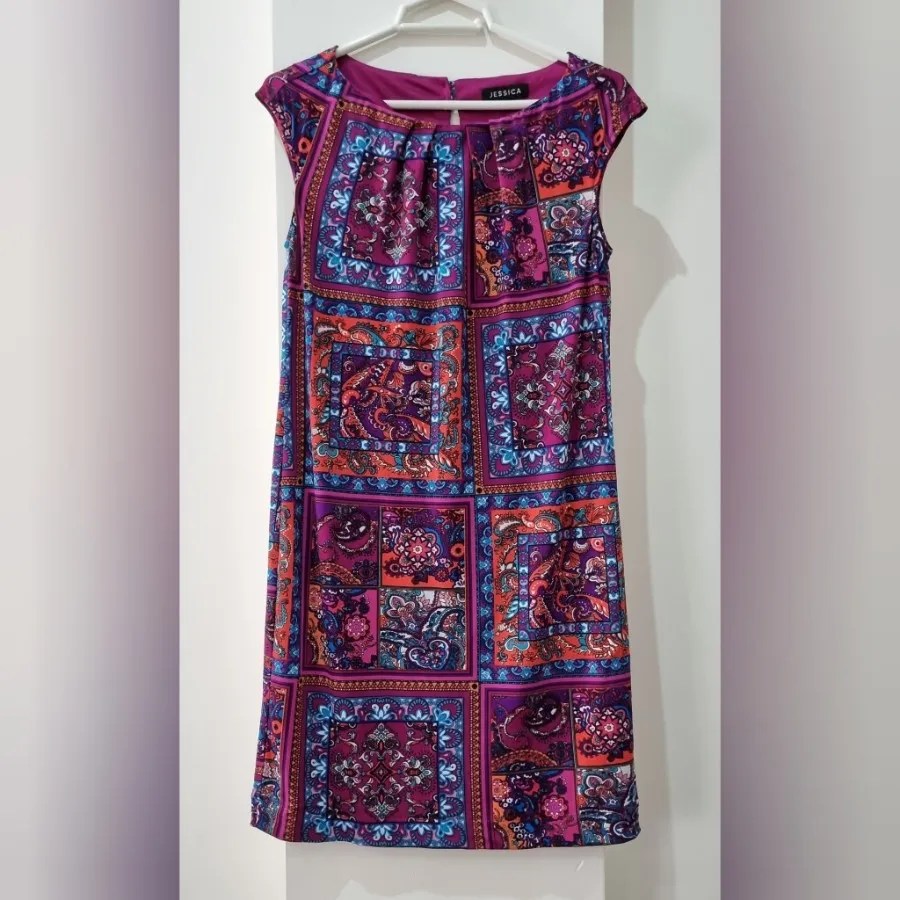 پیراهن دخترانه