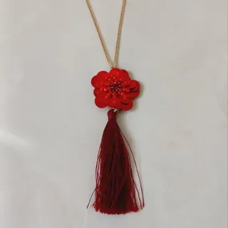 گردنبند گل زیبا