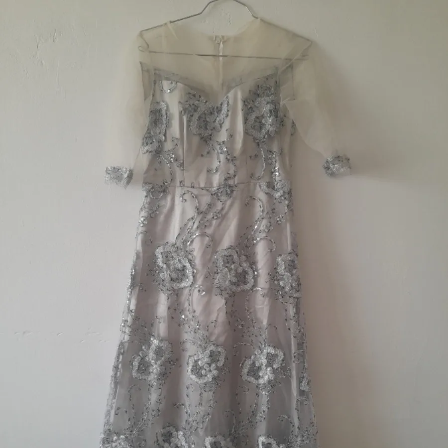 لباس مجلسی نقره ای