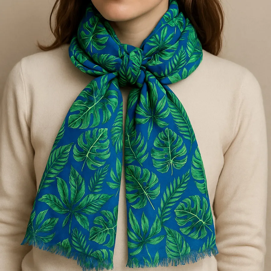 شال نخی طرح دار