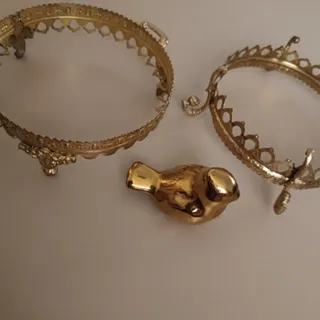 2عدد پایه ظرف طلایی