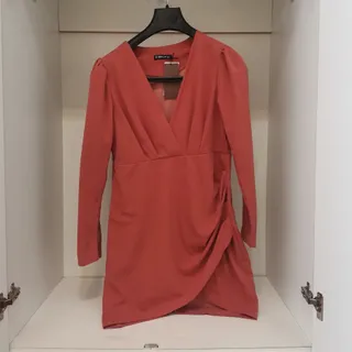 لباس مجلسی رنگ گوشتی