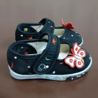 کفش دخترانه بچه گانه