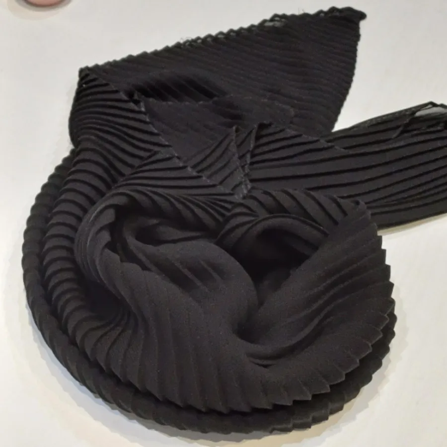 روسری پلیسه