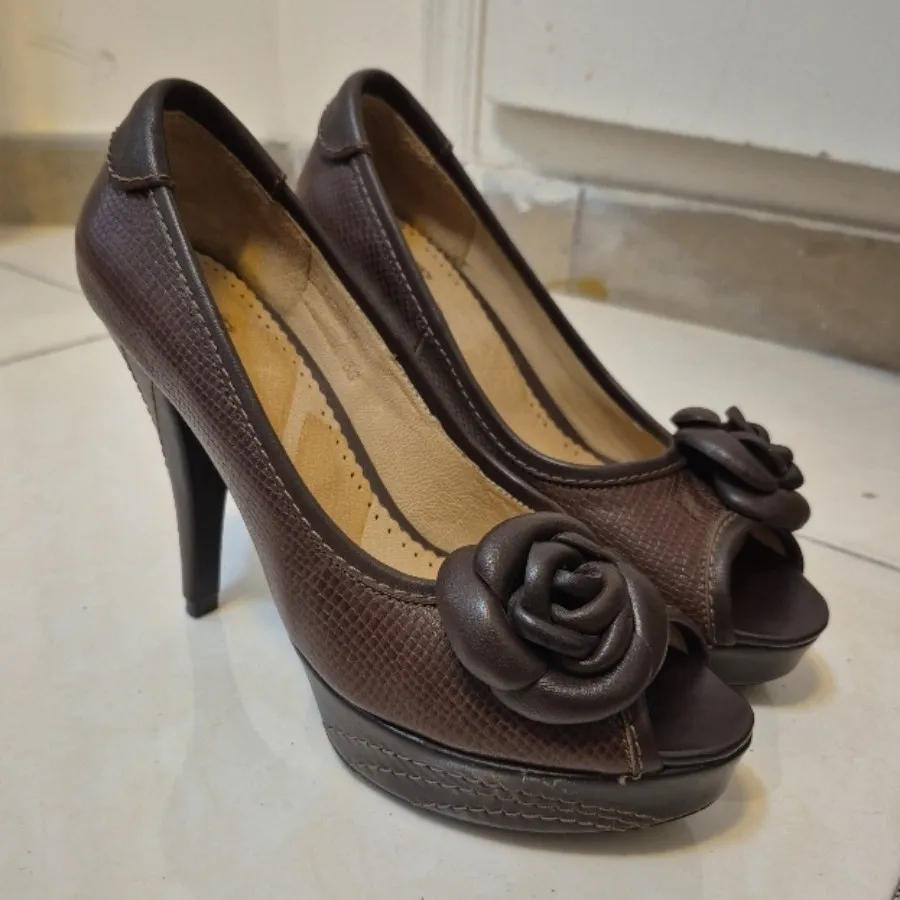 کفش پاندورا