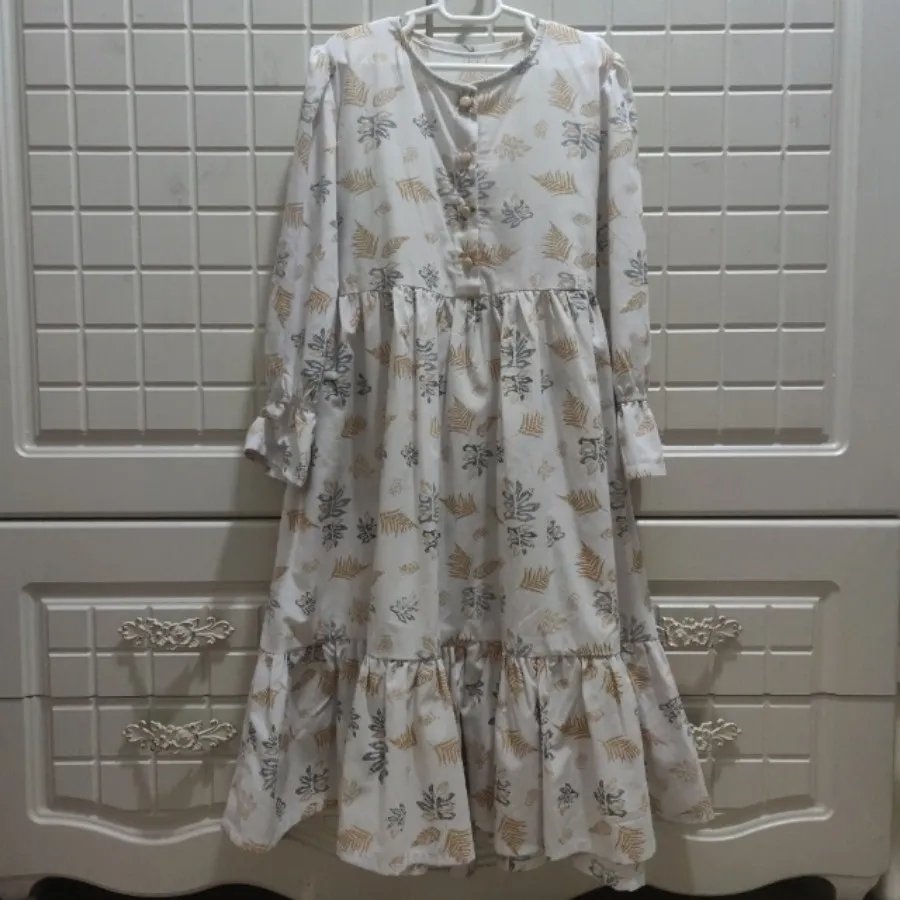 پیراهن دخترانه