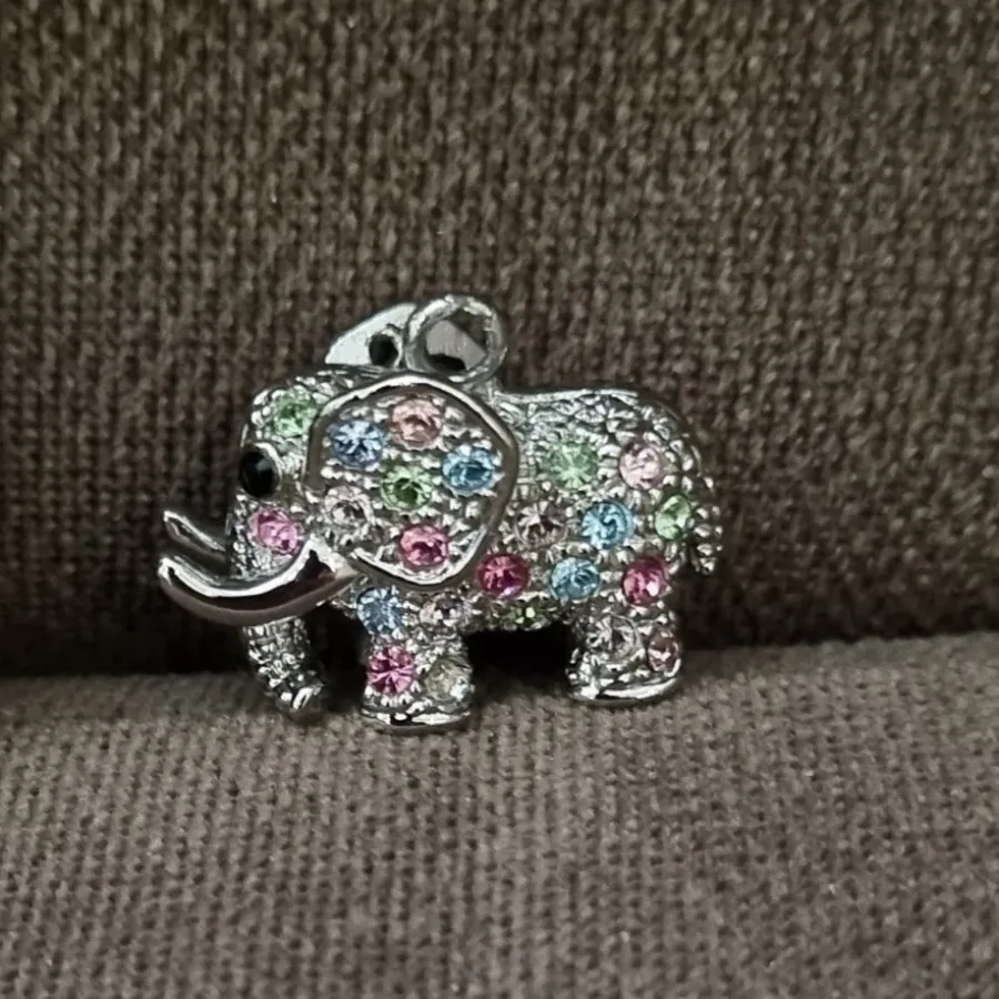 آویز دخترانه