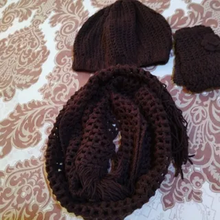 شال وکلاه دستکش