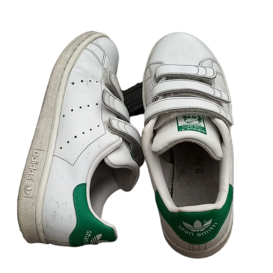 کفش ورزشی آدیداس