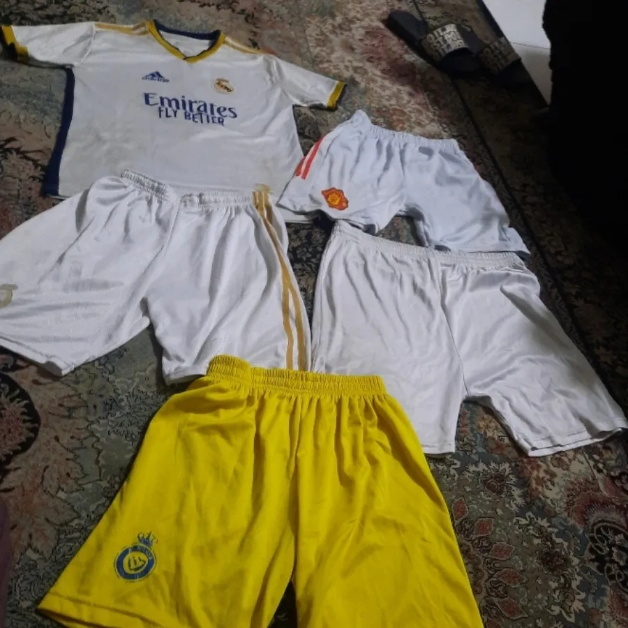 تیشرت وشلوارک ورزشی