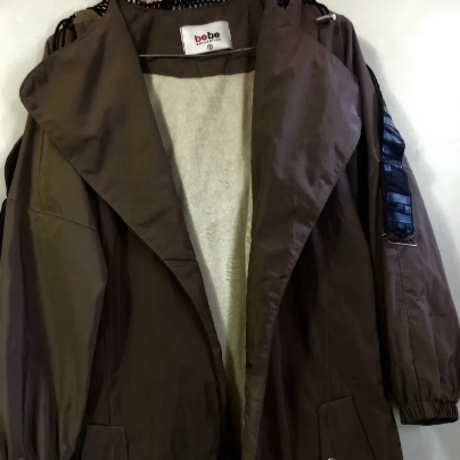 کاپشن کلاه دار